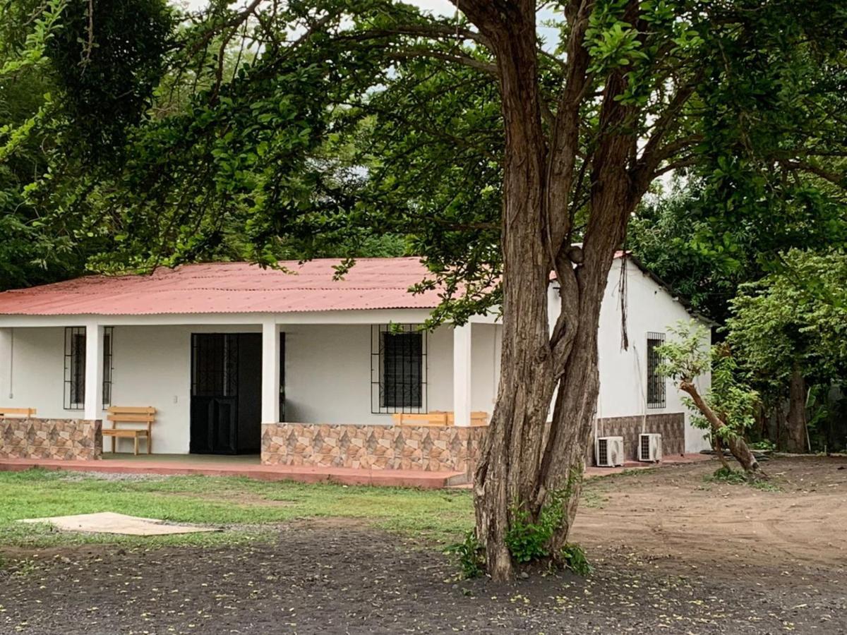 Hotel Chulamar, Piscina Y Restaurante Escuintla Екстер'єр фото